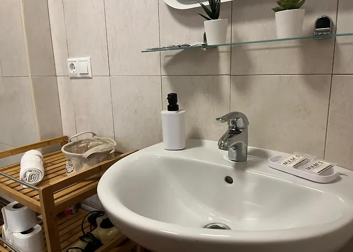 Gades De La Caleta Con Terraza Grupo Ac Gestion *